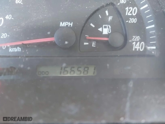 2004 Toyota Camry LE with VIN JTDBE32K740245605, listed as a IAAI auction lot 42068674 with 166,581 mi miles. Bid and sale history available at carsss.com. Image 7.