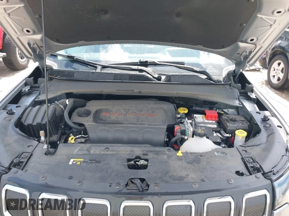 2022 Jeep Compass Latitude z VIN 3C4NJCBB7NT189257, wystawiony jako IAAI lot #42250218 z przebiegiem 13 743 mil mil oraz . Historia ofert i sprzedaży dostępna na DreamBid. Obrazek 10.