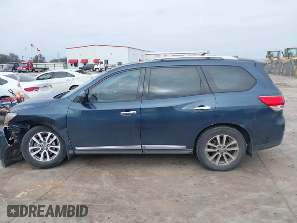 2015 Nissan Pathfinder SV with VIN 5N1AR2MN5FC607557, listed as a IAAI auction lot 41619329 with 151,498 mi miles and . Bid and sale history available at DreamBid. Image 14.