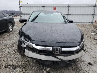 2018 Honda Clarity Plug-In Hybrid Touring with VIN JHMZC5F36JC013265, listed as a Copart auction lot 82575623 with 100,748 mi miles. Bid and sale history available at carsss.com. Image 5.