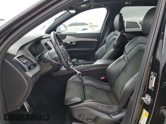 2017 Volvo XC90 with VIN YV4102XM4H1147790, listed as a Copart auction lot 83623954 with 111,034 mi miles and Salvage Title. Bid and sale history available at DreamBid. Image 7.