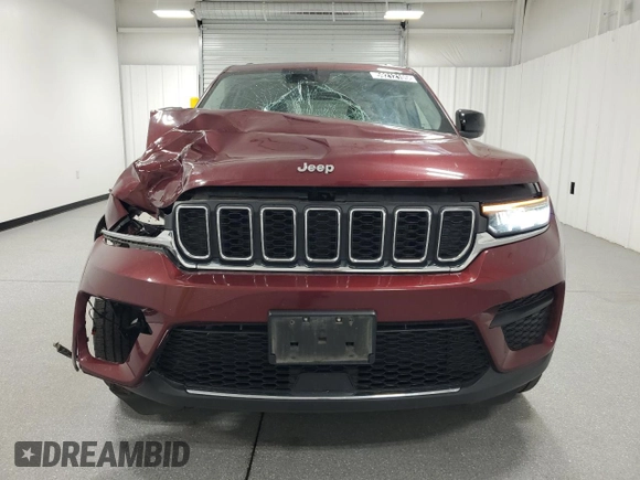 2024 Jeep Grand Cherokee Laredo with VIN 1C4RJHAG5RC715723, listed as a Copart auction lot 59212105 with 48,661 mi miles and Clean title. Bid and sale history available at DreamBid. Image 5.