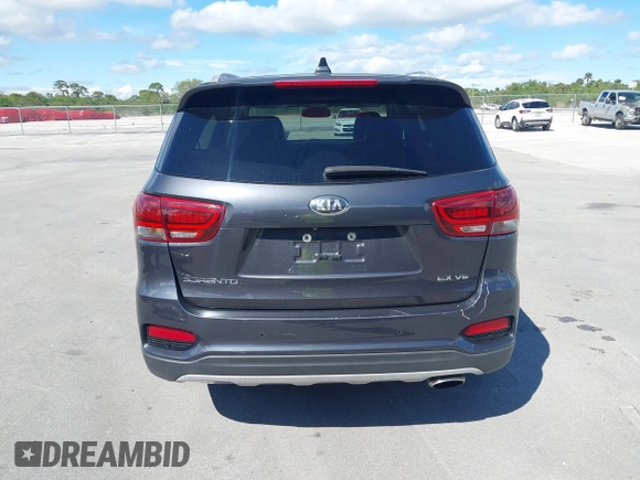 2019 Kia Sorento EX V6 with VIN 5XYPH4A55KG457294, listed as a IAAI auction lot 41641756 with 104,388 mi miles. Bid and sale history available at carsss.com. Image 17.