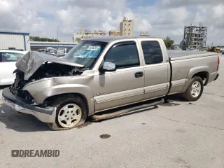 2002 Chevrolet Silverado 1500 LS with VIN 2GCEC19V821421957, listed as a Copart auction lot 54206205 with 218,907 mi miles and Salvage Title. Bid and sale history available at DreamBid. Image 1.