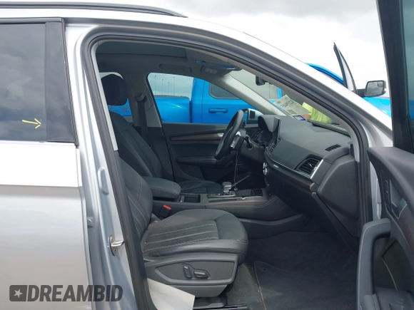 2021 Audi Q5 Premium Plus with VIN WA1BAAFY4M2065706, listed as a IAAI auction lot 42139445 with 39,646 mi miles and . Bid and sale history available at DreamBid. Image 5.