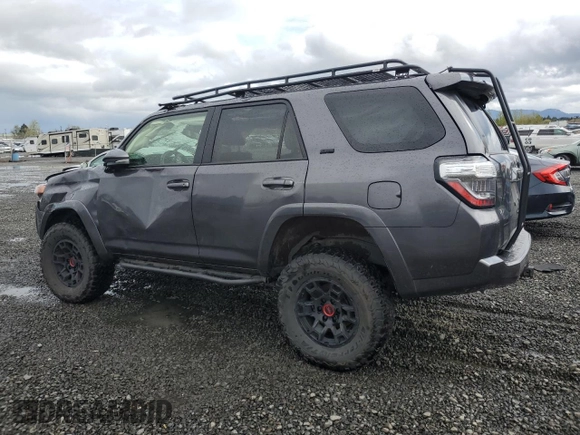2022 Toyota 4Runner SR5 Premium with VIN JTENU5JR3N6067471, listed as a Copart auction lot 50493315 with 42,450 mi miles and Salvage title. Bid and sale history available at DreamBid. Image 2.