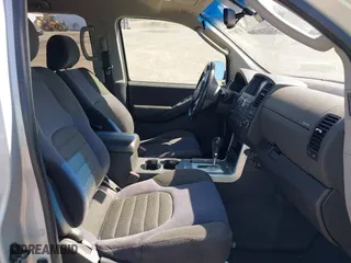 2008 Nissan Pathfinder LE with VIN 5N1AR18B98C620745, listed as a IAAI auction lot 41768199 with 208,299 mi miles. Bid and sale history available at carsss.com. Image 5.