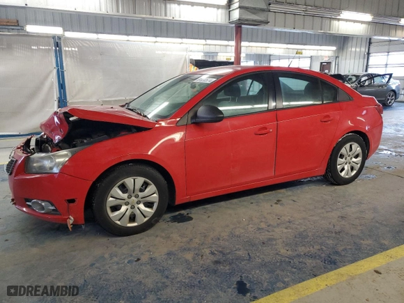 2014 Chevrolet Cruze LS with VIN 1G1PB5SG4E7147297, listed as a Copart auction lot 81030524 with 138,490 mi miles and Salvage Title. Bid and sale history available at carsss.com. Image 1.