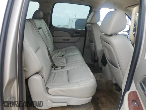 2009 Chevrolet Suburban 2LT z VIN 1GNFC26039R231768, wystawiony jako Copart lot #50708945 z przebiegiem 198 620 mil mil oraz Szkoda całkowita • Salvage title. Historia ofert i sprzedaży dostępna na DreamBid. Obrazek 11.