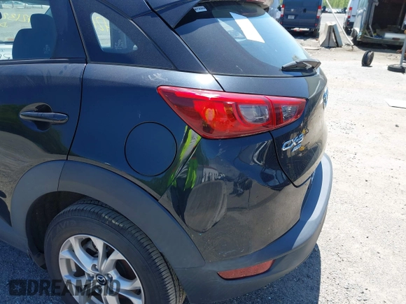 2018 Mazda CX-3 Sport z VIN JM1DKFB73J0314686, wystawiony jako IAAI lot #42132723 z przebiegiem Nie podano mil oraz . Historia ofert i sprzedaży dostępna na DreamBid. Obrazek 6.