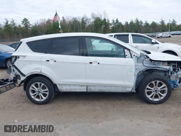 2019 Ford Escape SE z VIN 1FMCU0GD4KUC35521, wystawiony jako IAAI lot #42066188 z przebiegiem 114 712 mil mil oraz . Historia ofert i sprzedaży dostępna na DreamBid. Obrazek 14.