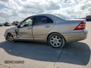 2003 Mercedes-Benz C 240 с VIN WDBRF61J13A417012, выставлен на аукционе Copart как лот 58729475 с пробегом 154 465 миль миль и Списание • Salvage title. История ставок и продаж доступна на DreamBid. Изображение 2.