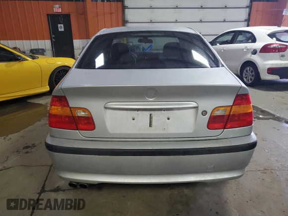 2004 BMW 3 Series 330xi with VIN WBAEW53474PN32727, listed as a Copart auction lot 81827714 with 174,810 mi miles and Clean Title. Bid and sale history available at carsss.com. Image 6.