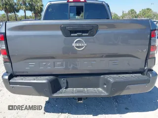 2022 Nissan Frontier SV z VIN 1N6ED1EJ4NN682356, wystawiony jako IAAI lot #41778467 z przebiegiem 26 055 mil mil oraz . Historia ofert i sprzedaży dostępna na DreamBid. Obrazek 19.