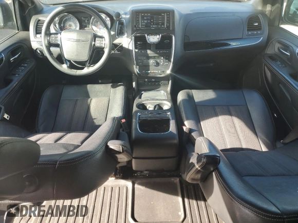 2015 Chrysler Town & Country S with VIN 2C4RC1HG9FR597654, listed as a Copart auction lot 84701374 with 79,980 mi miles and Salvage Title. Bid and sale history available at DreamBid. Image 8.
