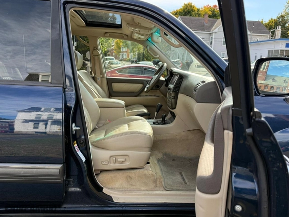 2004 Toyota Land Cruiser with VIN JTEHT05JX42064452, listed as a Copart auction lot 76583664 with 185,381 mi miles and Clean Title. Bid and sale history available at carsss.com. Image 5.