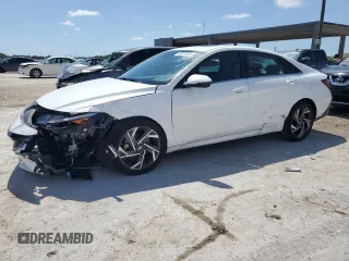 2024 Hyundai Elantra Limited z VIN KMHLP4DG5RU774530, wystawiony jako Copart lot #56207685 z przebiegiem 2 905 mil mil oraz Szkoda całkowita • Salvage title. Historia ofert i sprzedaży dostępna na DreamBid. Obrazek 1.