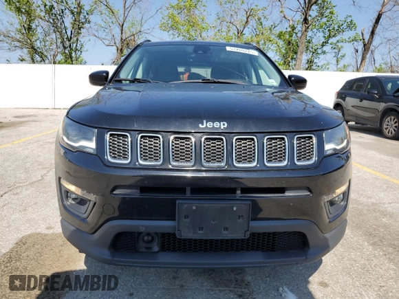 2018 Jeep Compass Altitude with VIN 3C4NJDBBXJT220422, listed as a Copart auction lot 53780225 with 93,004 mi miles and Salvage title. Bid and sale history available at DreamBid. Image 5.