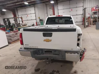 2011 Chevrolet Silverado 1500 LT with VIN 1GCRKSE07BZ417166, listed as a IAAI auction lot 41587194 with 194,863 mi miles and . Bid and sale history available at DreamBid. Image 15.