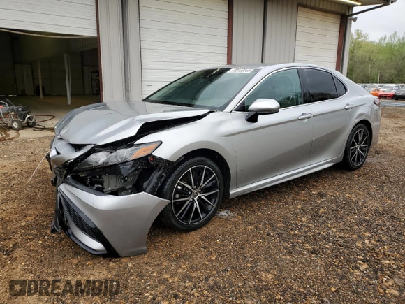 2021 Toyota Camry SE Nightshade with VIN 4T1G11AK0MU454843, listed as a Copart auction lot 51408425 with 111,952 mi miles and Clean Title. Bid and sale history available at carsss.com. Image 1.