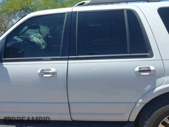 2010 Ford Expedition SSV with VIN 1FMJU1F52AEB48863, listed as a IAAI auction lot 42697944 with 293,614 mi miles and . Bid and sale history available at DreamBid. Image 15.
