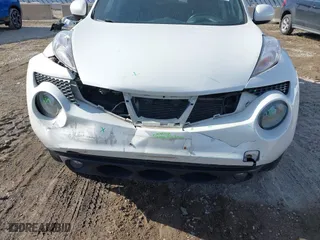 2013 Nissan Juke SL with VIN JN8AF5MV2DT226135, listed as a IAAI auction lot 41526382 with 99,069 mi miles. Bid and sale history available at carsss.com. Image 6.