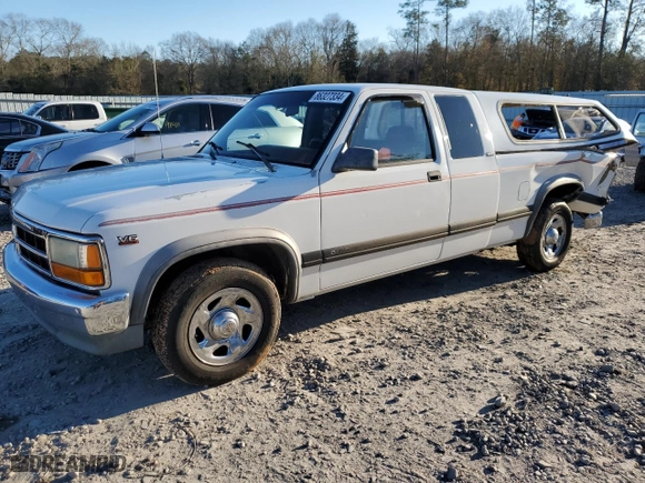 1995 Dodge Dakota with VIN 1B7GL23X4SS233039, listed as a Copart auction lot 86327334 with 225,086 mi miles and Salvage Title. Bid and sale history available at carsss.com. Image 1.