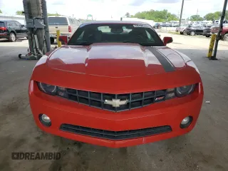 2010 Chevrolet Camaro 2LT z VIN 2G1FG1EV8A9163379, wystawiony jako Copart lot #58798785 z przebiegiem 140 916 mil mil oraz Czysty tytuł • Clean title. Historia ofert i sprzedaży dostępna na DreamBid. Obrazek 5.