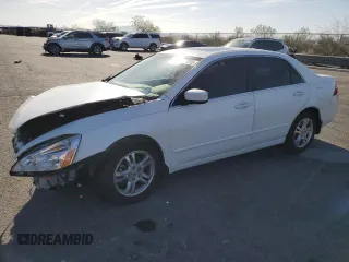 2007 Honda Accord EX с VIN JHMCM56707C001787, выставлен на аукционе Copart как лот 58262015 с пробегом 158 321 миль миль и Списание • Salvage title. История ставок и продаж доступна на DreamBid. Изображение 1.