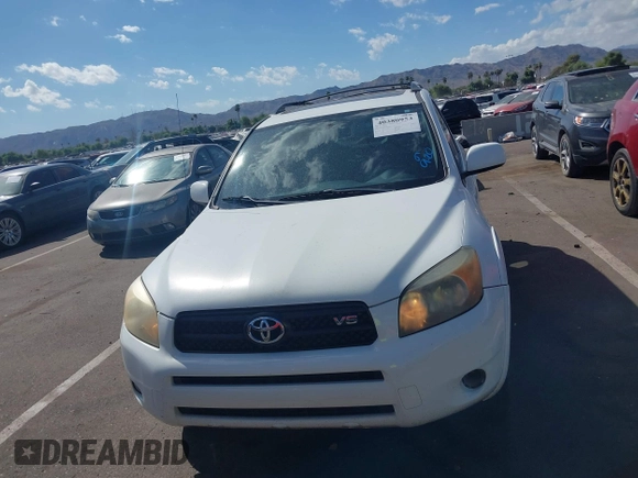 2008 Toyota RAV4 Sport z VIN JTMZK32V186011898, wystawiony jako IAAI lot #40380953 z przebiegiem 212 371 mil mil oraz . Historia ofert i sprzedaży dostępna na DreamBid. Obrazek 6.