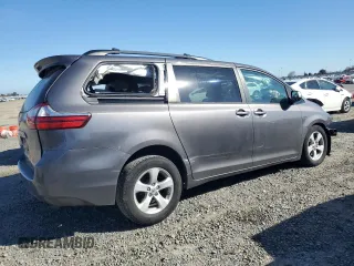 2017 Toyota Sienna LE Auto Access Seat with VIN 5TDKZ3DC8HS791665, listed as a Copart auction lot 46943425 with 100,053 mi miles and Salvage Title. Bid and sale history available at carsss.com. Image 3.
