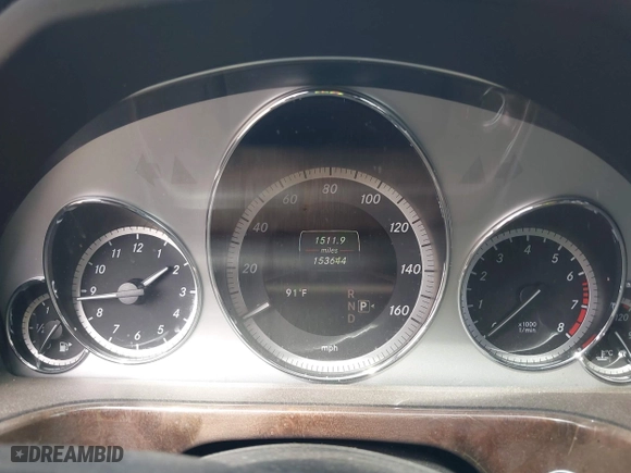 2013 Mercedes-Benz E-Class E 350 Luxury with VIN WDDHF5KBXDA662302, listed as a IAAI auction lot 41797633 with 153,644 mi miles. Bid and sale history available at carsss.com. Image 7.