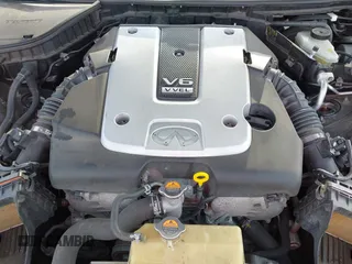 2015 Infiniti Q50 Premium with VIN JN1BV7AR1FM417499, listed as a IAAI auction lot 42063460 with 117,210 mi miles. Bid and sale history available at carsss.com. Image 10.