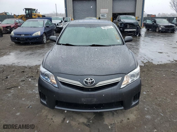 2011 Toyota Camry Hybrid with VIN 4T1BB3EK9BU133894, listed as a Copart auction lot 50792415 with 307,659 mi miles and Clean Title. Bid and sale history available at carsss.com. Image 5.
