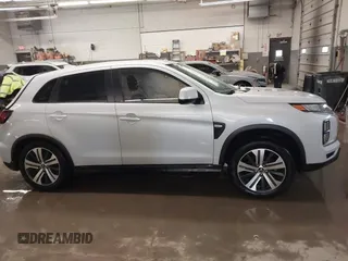 2023 Mitsubishi Outlander ES z VIN JA4ARUAU3PU016211, wystawiony jako IAAI lot #41554954 z przebiegiem 10 778 mil mil oraz . Historia ofert i sprzedaży dostępna na DreamBid. Obrazek 14.