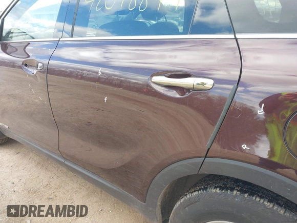 2016 Kia Sorento LX with VIN 5XYPGDA53GG037477, listed as a IAAI auction lot 42048897 with 124,482 mi miles and . Bid and sale history available at DreamBid. Image 17.