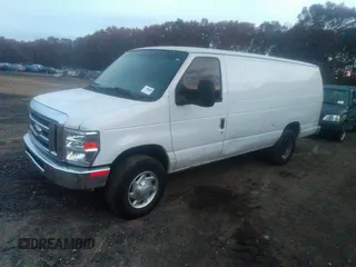 2013 Ford Econoline Cargo Commercial z VIN 1FTSS3EL1DDB17608, wystawiony jako IAAI lot #38123043 z przebiegiem Nie podano mil oraz . Historia ofert i sprzedaży dostępna na DreamBid. Obrazek 16.