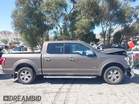 2016 Ford F-150 XL z VIN 1FTEW1CP3GKF33011, wystawiony jako IAAI lot #42509693 z przebiegiem 44 960 mil mil oraz . Historia ofert i sprzedaży dostępna na DreamBid. Obrazek 14.