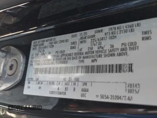 2021 Ford Escape SE z VIN 1FMCU0G66MUB26983, wystawiony jako IAAI lot #42144053 z przebiegiem 60 614 mil mil oraz . Historia ofert i sprzedaży dostępna na DreamBid. Obrazek 9.