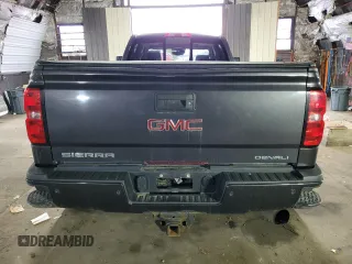 2016 GMC Sierra 3500HD Denali z VIN 1GT42YE83GF142410, wystawiony jako Copart lot #49628925 z przebiegiem 210 385 mil mil oraz Szkoda całkowita • Salvage title. Historia ofert i sprzedaży dostępna na DreamBid. Obrazek 6.
