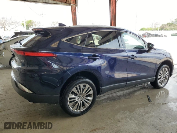2023 Toyota Venza LE with VIN JTEAAAAHXPJ137491, listed as a Copart auction lot 61889594 with 30,442 mi miles and Salvage Title. Bid and sale history available at carsss.com. Image 3.