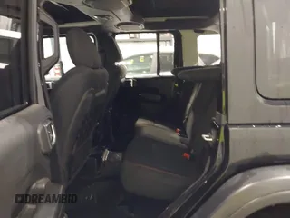 2019 Jeep Wrangler Unlimited Rubicon z VIN 1C4HJXFN7KW561193, wystawiony jako IAAI lot #41500907 z przebiegiem 18 697 mil mil oraz . Historia ofert i sprzedaży dostępna na DreamBid. Obrazek 8.