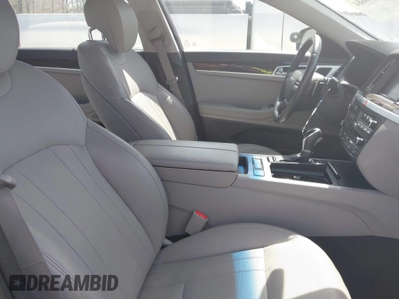 2017 Genesis G80 3.8L z VIN KMHGN4JE4HU175417, wystawiony jako IAAI lot #41818684 z przebiegiem 83 658 mil mil oraz . Historia ofert i sprzedaży dostępna na DreamBid. Obrazek 5.