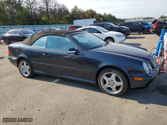 2001 Mercedes-Benz CLK-Class with VIN WDBLK70G91T081852, listed as a Copart auction lot 63235504 with 42,766 mi miles and Clean Title. Bid and sale history available at carsss.com. Image 4.