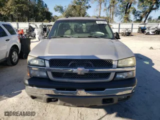 2005 Chevrolet Silverado 1500 LS with VIN 2GCEC19T751256194, listed as a Copart auction lot 44341645 with 295,880 mi miles and Clean Title. Bid and sale history available at carsss.com. Image 5.