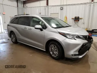 2023 Toyota Sienna XLE with VIN 5TDJSKFC3PS093292, listed as a Copart auction lot 81613604 with 0 mi miles and Salvage Title. Bid and sale history available at carsss.com. Image 4.