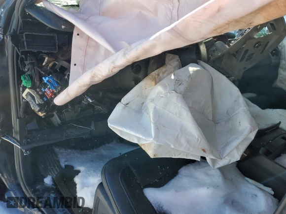 2015 Chevrolet Tahoe LTZ z VIN 1GNSKCKC8FR223832, wystawiony jako Copart lot #87023514 z przebiegiem Nie podano mil oraz Szkoda całkowita • Salvage title. Historia ofert i sprzedaży dostępna na DreamBid. Obrazek 8.