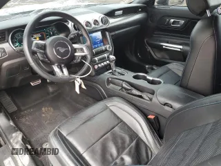 2021 Ford Mustang GT z VIN 1FA6P8CF8M5150487, wystawiony jako Copart lot #49863875 z przebiegiem 24 943 mil mil oraz Szkody całkowita. Historia ofert i sprzedaży dostępna na DreamBid. Obrazek 8.