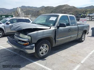 2002 Chevrolet Silverado 1500 LS with VIN 2GCEC19W421373480, listed as a IAAI auction lot 41740755 with 252,853 mi miles. Bid and sale history available at carsss.com. Image 17.