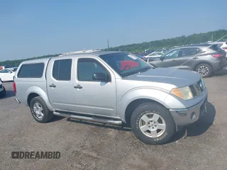2008 Nissan Frontier SE z VIN 1N6AD07U38C435118, wystawiony jako IAAI lot #42472598 z przebiegiem 158 538 mil mil oraz . Historia ofert i sprzedaży dostępna na DreamBid. Obrazek 13.